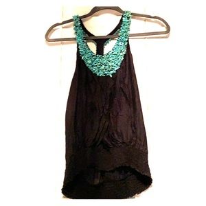 Black top with turquoise accent